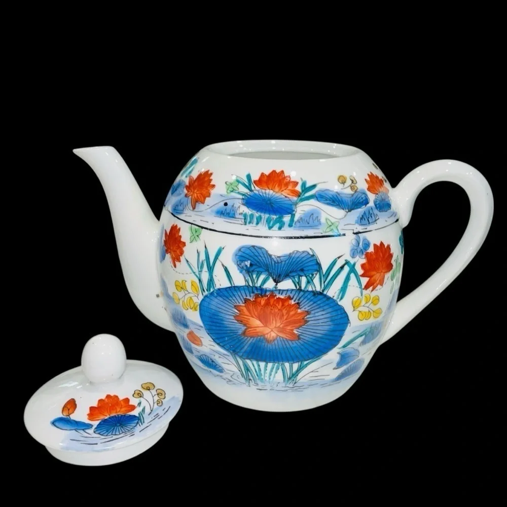 Williams Sonoma Asian Inspired Vintage Tea Pot Grande Cuisine - Lotus 8”x6”